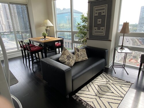 Mississauga - Square one Condo