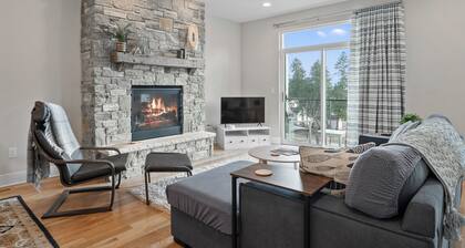 Private Balconies, Walk to Beach/Lake, Sleeps 10