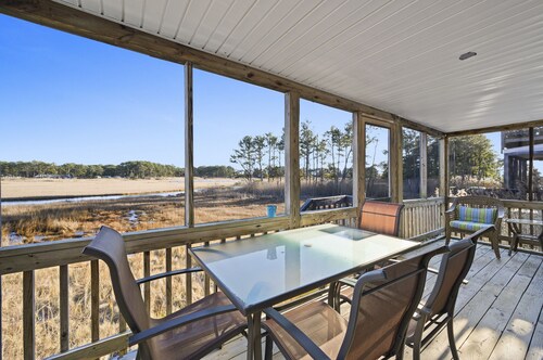 Island Retreat by Seaside Vacations & Sales
