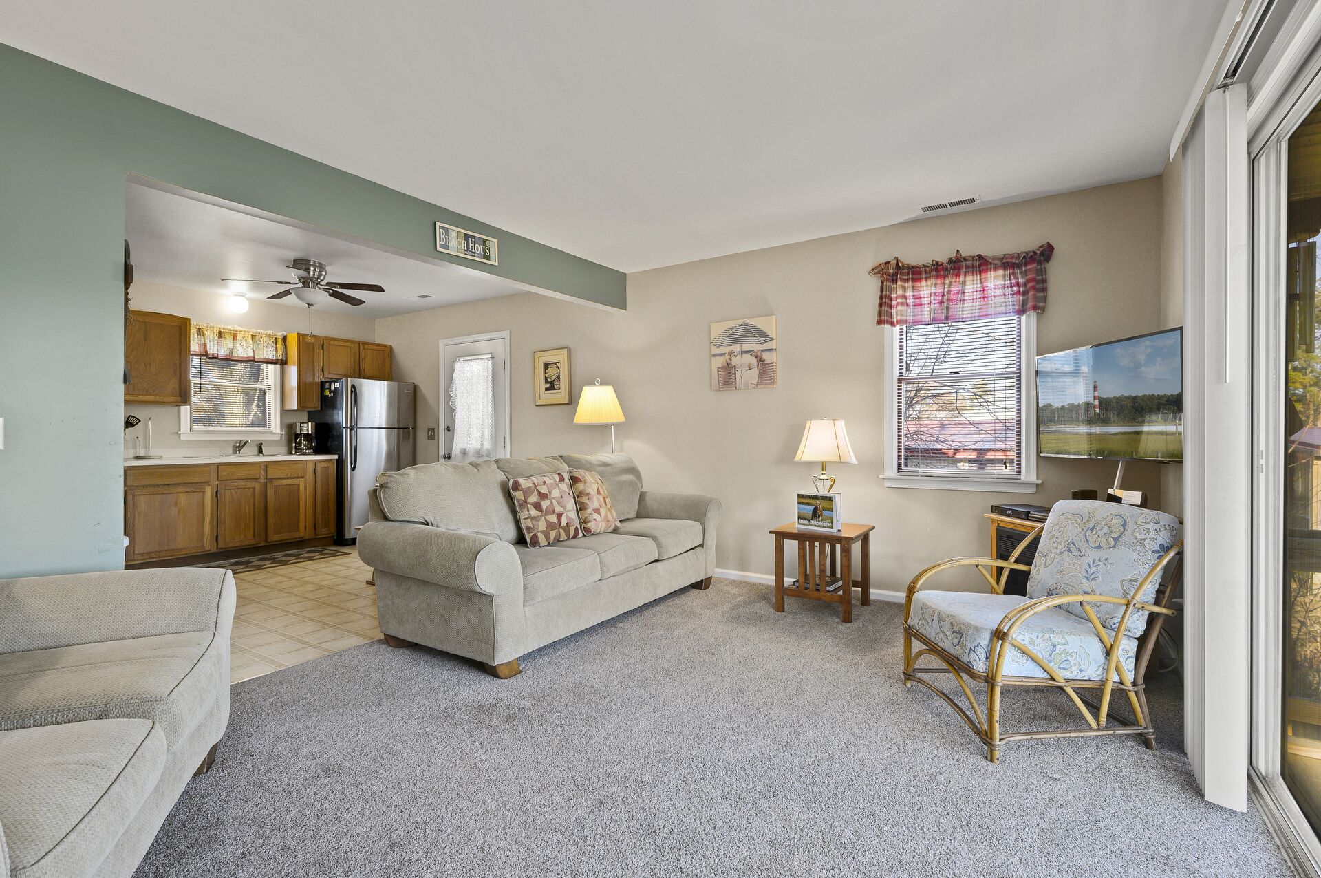 Island Retreat - Lovely Marsh Views and Pet Friendly!