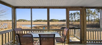 Island Retreat - Lovely Marsh Views and Pet Friendly!