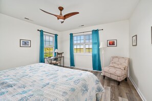 3 bedrooms, iron/ironing board, WiFi, bed sheets