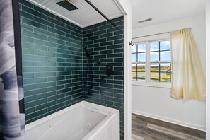 Shower, towels