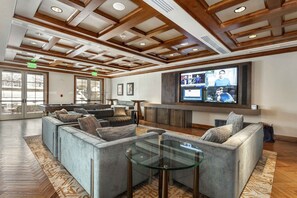 Condo, 2 Bedrooms | Interior