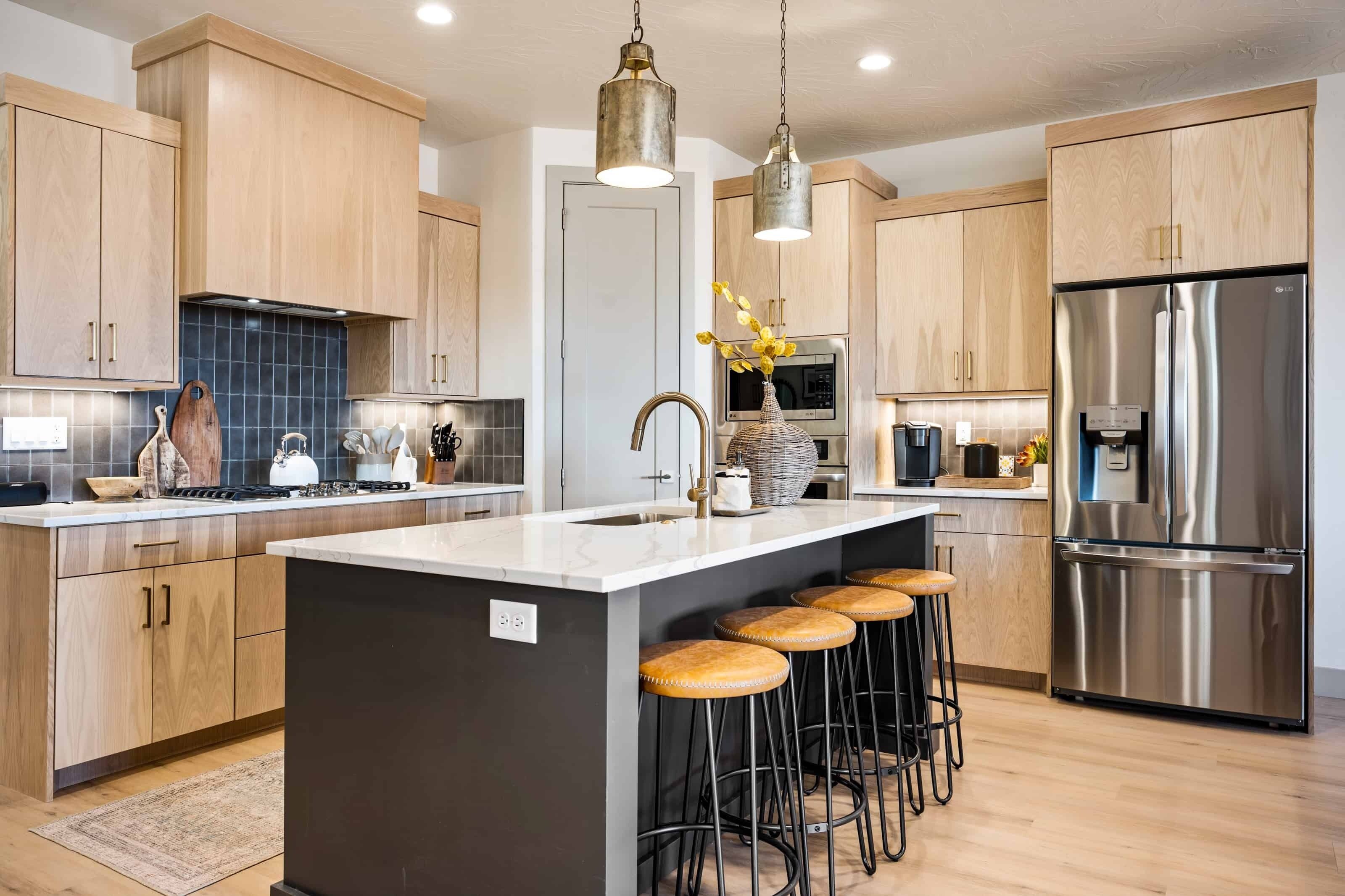 Privat køkken | Køleskab, ovn, kaffe-/temaskine, brødrister