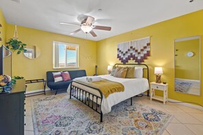 4 bedrooms, desk, iron/ironing board, travel crib