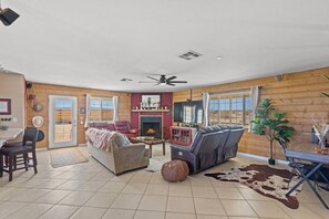 TV, fireplace, offices