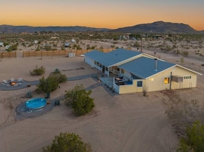 Exterior - The Ranger Station + Club House w/Hot Tub (Joshua Tree)