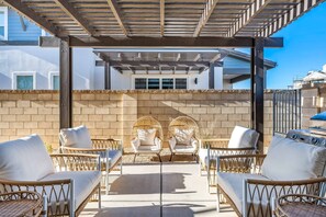 ハウス 6 ベッドルーム | 施設の敷地