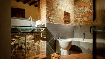 Apartment | Bathroom