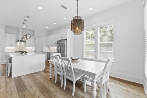 Dining - Seas The Day - Newly Constructed 30A Home, Heated Private Pool, Walk to Beach! (Santa Rosa Beach)