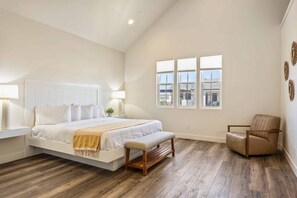 House, 6 Bedrooms | 6 bedrooms, desk, laptop workspace, iron/ironing board