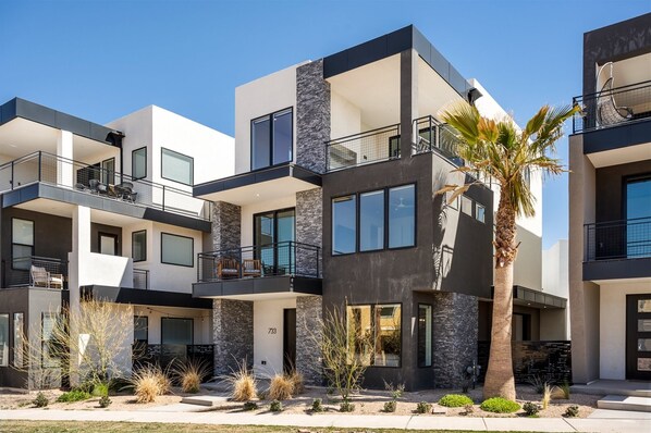 Maison, 5 chambres | Extérieur