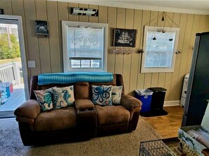 Living area - Beach Bungalow on a Budget (Surf City)