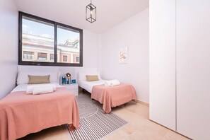 3 habitaciones, tabla de planchar con plancha y wifi gratis 