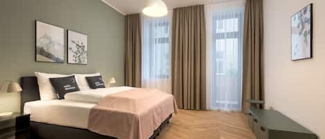2 bedrooms, individually decorated, individually furnished, desk