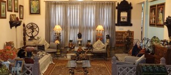 Col Sharma's Homestay A/C Room-1