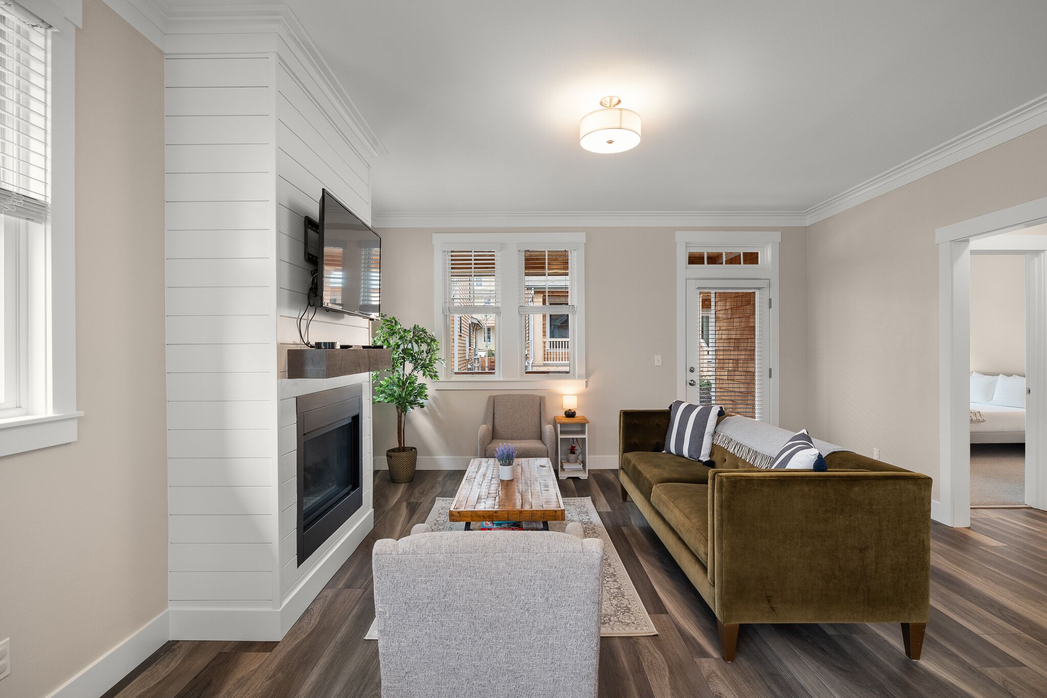 Seabrook's Salt and Vine Cottage, a dog-friendly rambler