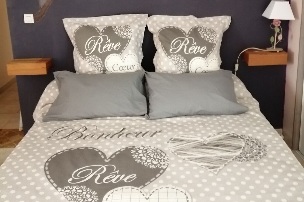 Quiet and elegant studio rental