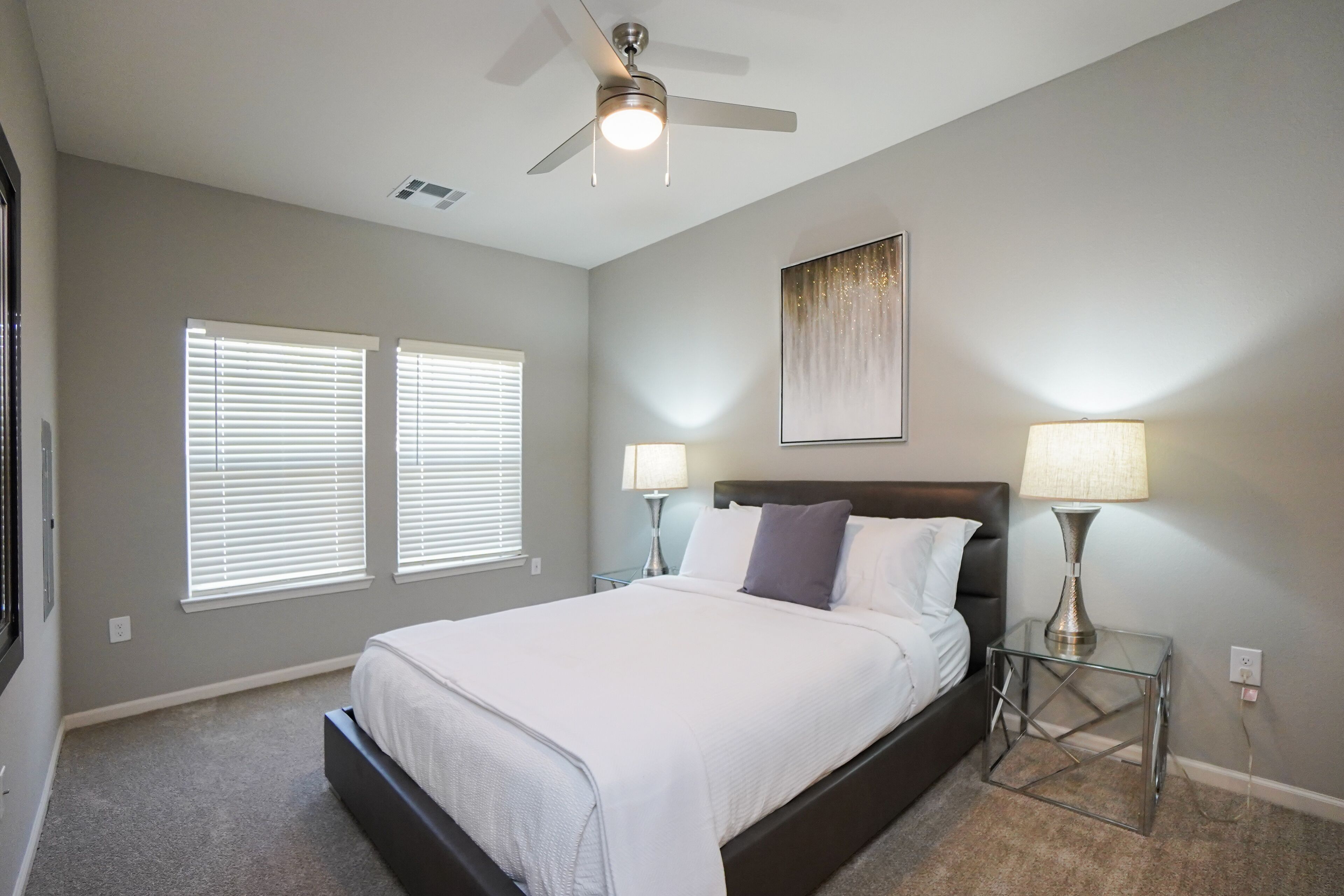 Barsala - Beautiful 1BD; swimming pool with cabana lounging areas