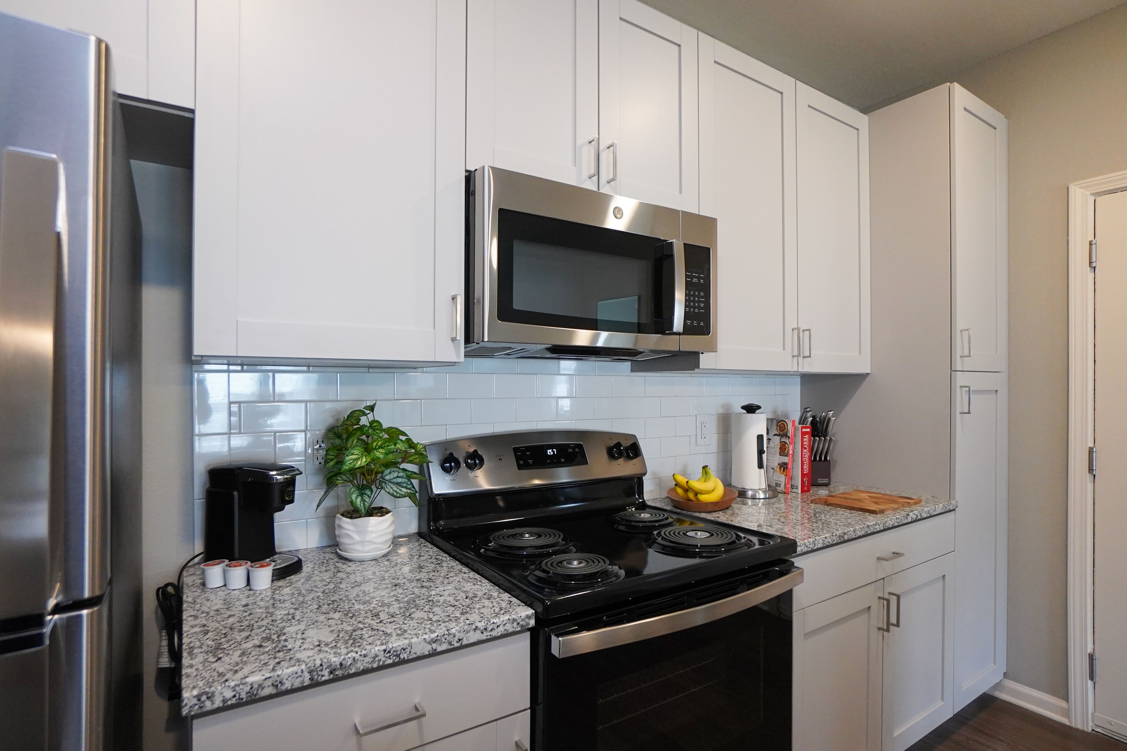 Barsala - Stunning 3BD; sparkling pool and gym