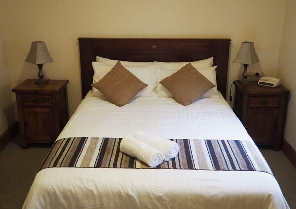 2 bedrooms, iron/ironing board, travel crib, WiFi