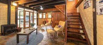 Willunga Cottage- Sleeps 6, Pool