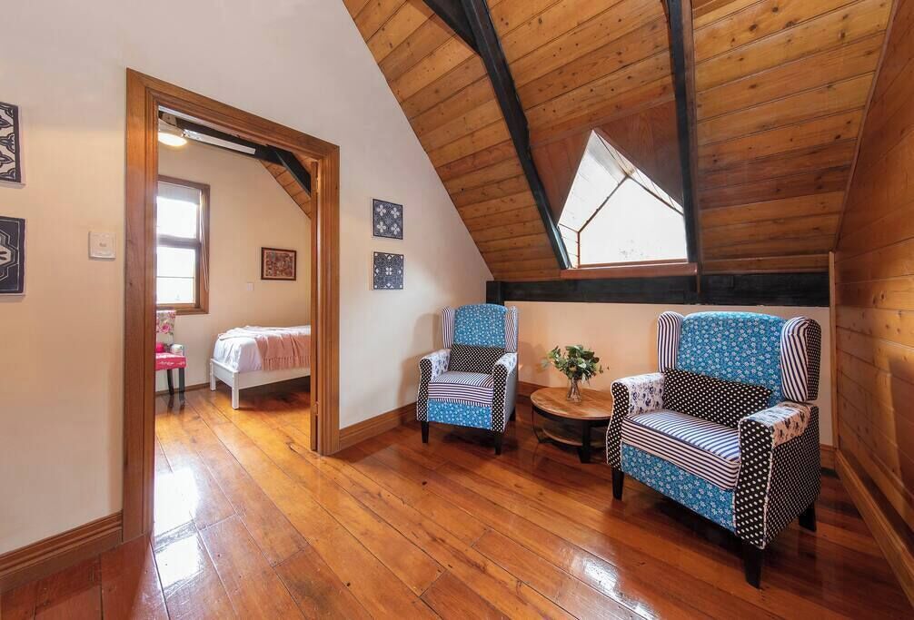 3 chambres, fer et planche à repasser, Wi-Fi, draps fournis