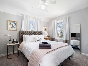 3 bedrooms, desk, iron/ironing board, WiFi