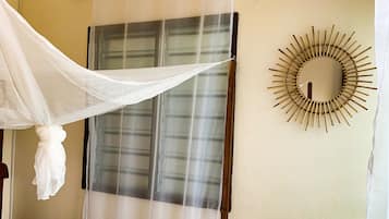 1 habitación y ropa de cama