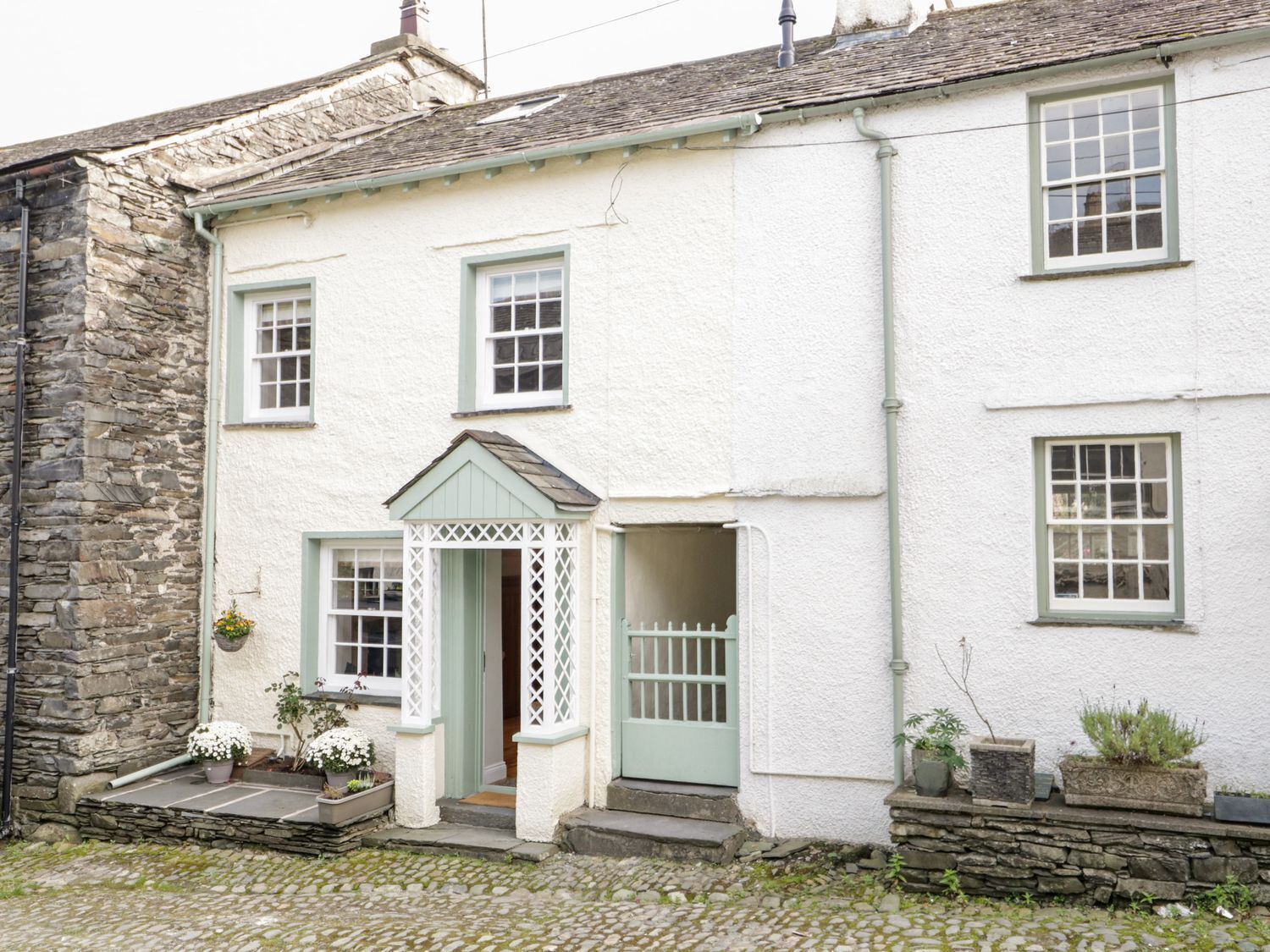 JESSAMINE COTTAGE, family friendly, with a garden in Hawkshead