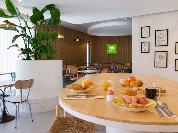 Exterior - ibis Styles Salon de Provence (Salon-de-Provence)