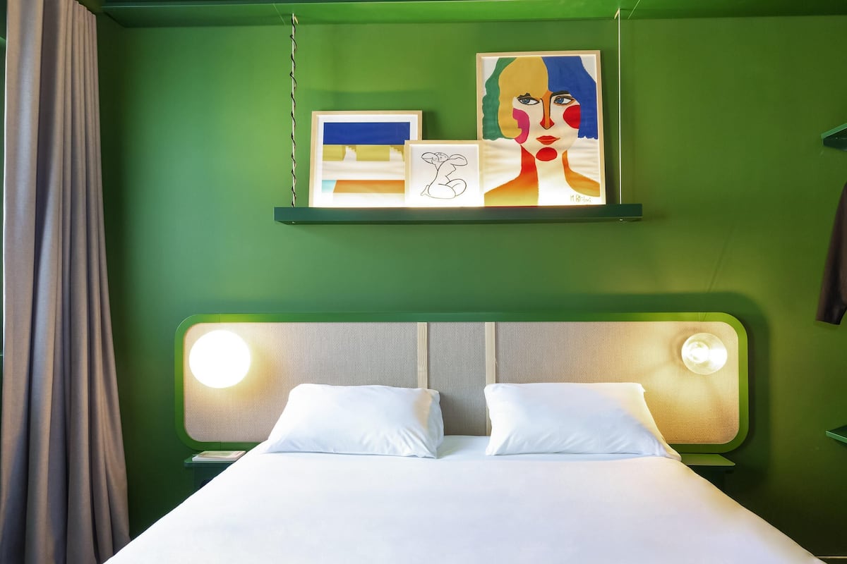 Double Room, 1 Double Bed (POP Room) | Laptop workspace, soundproofing, iron/ironing board, free WiFi