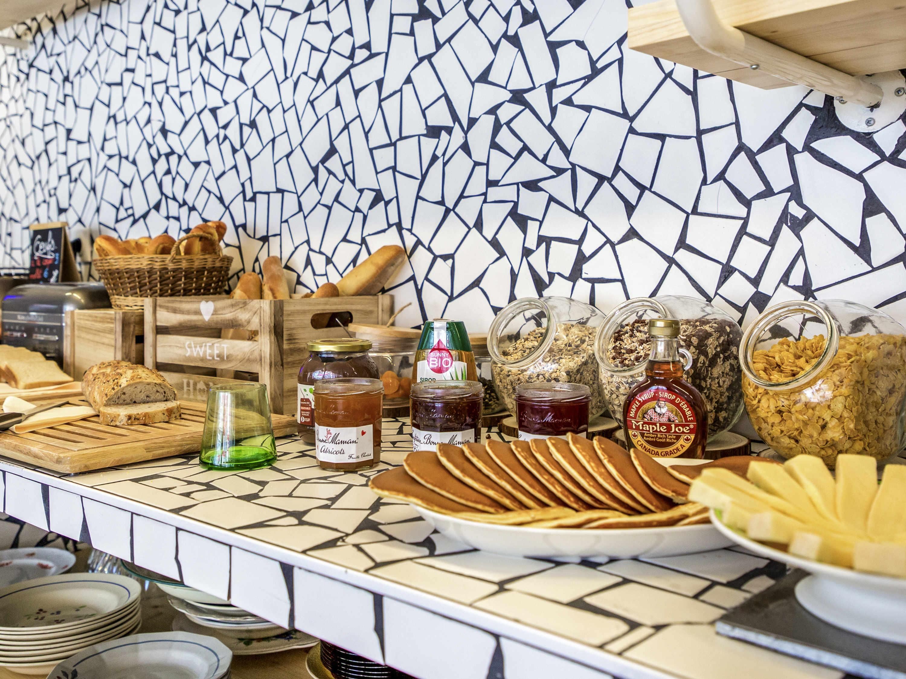 إفطار مقابل رسوم