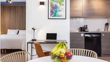 Appartement, 1 chambre | Surmatelas, bureau, espace de travail pour ordinateur portable