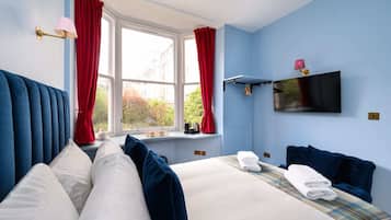 1 bedroom, iron/ironing board, travel crib, WiFi