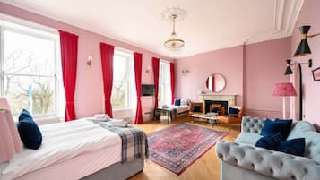 1 chambre, fer et planche à repasser, Wi-Fi, literie fournie