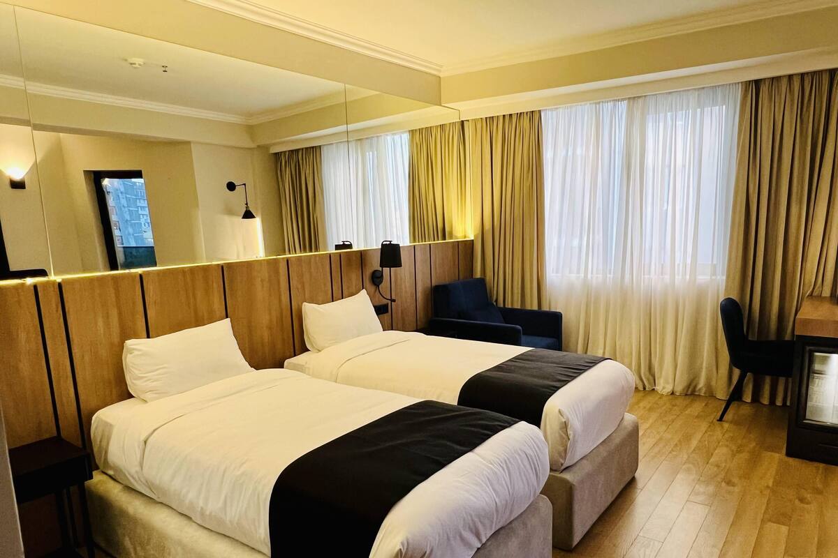 Standard Twin Room | In-room safe, soundproofing, iron/ironing board, free WiFi