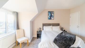 2 chambres, fer et planche Ă repasser, Wi-Fi, draps fournis