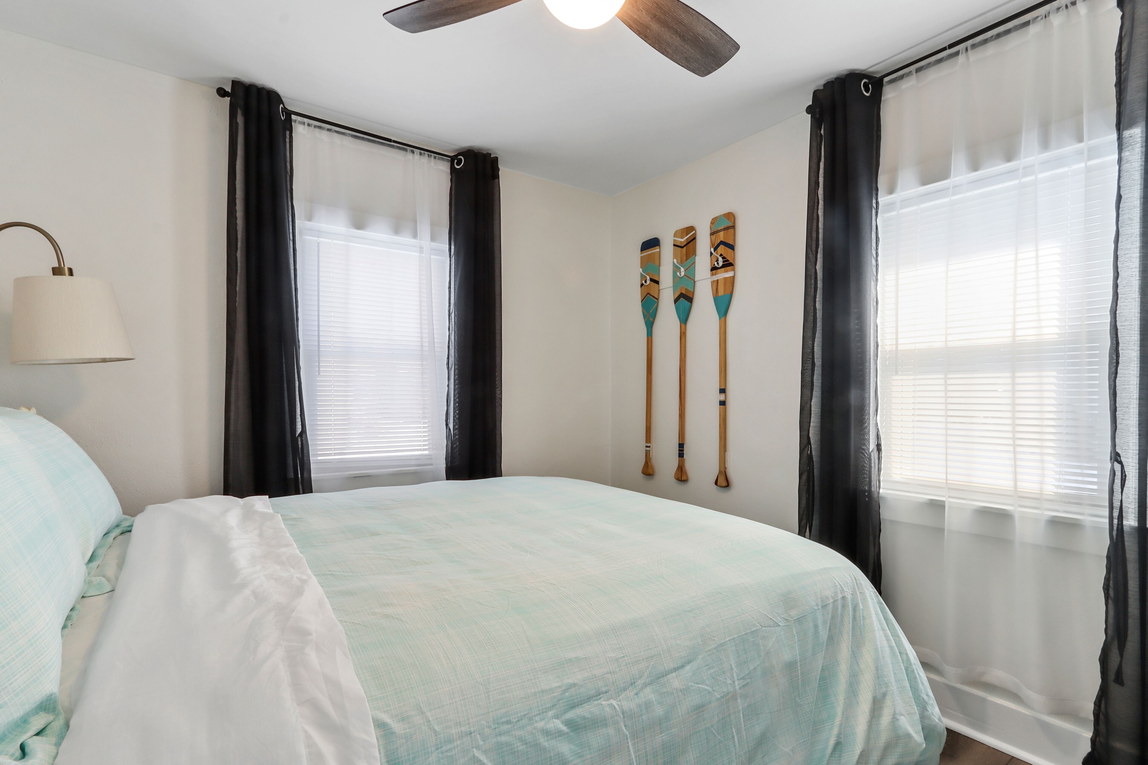 Cozy Cape Cod in Lake Geneva - walking distance to Main St and Beach