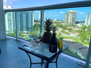 Superior Condo | Terrace/patio