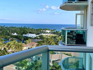 Superior Condo | Terrace/patio