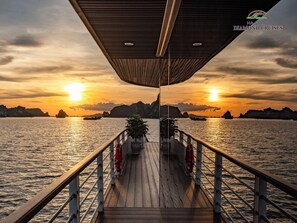 Exterior - Halong Diamond Cruises (Tuan Chau)