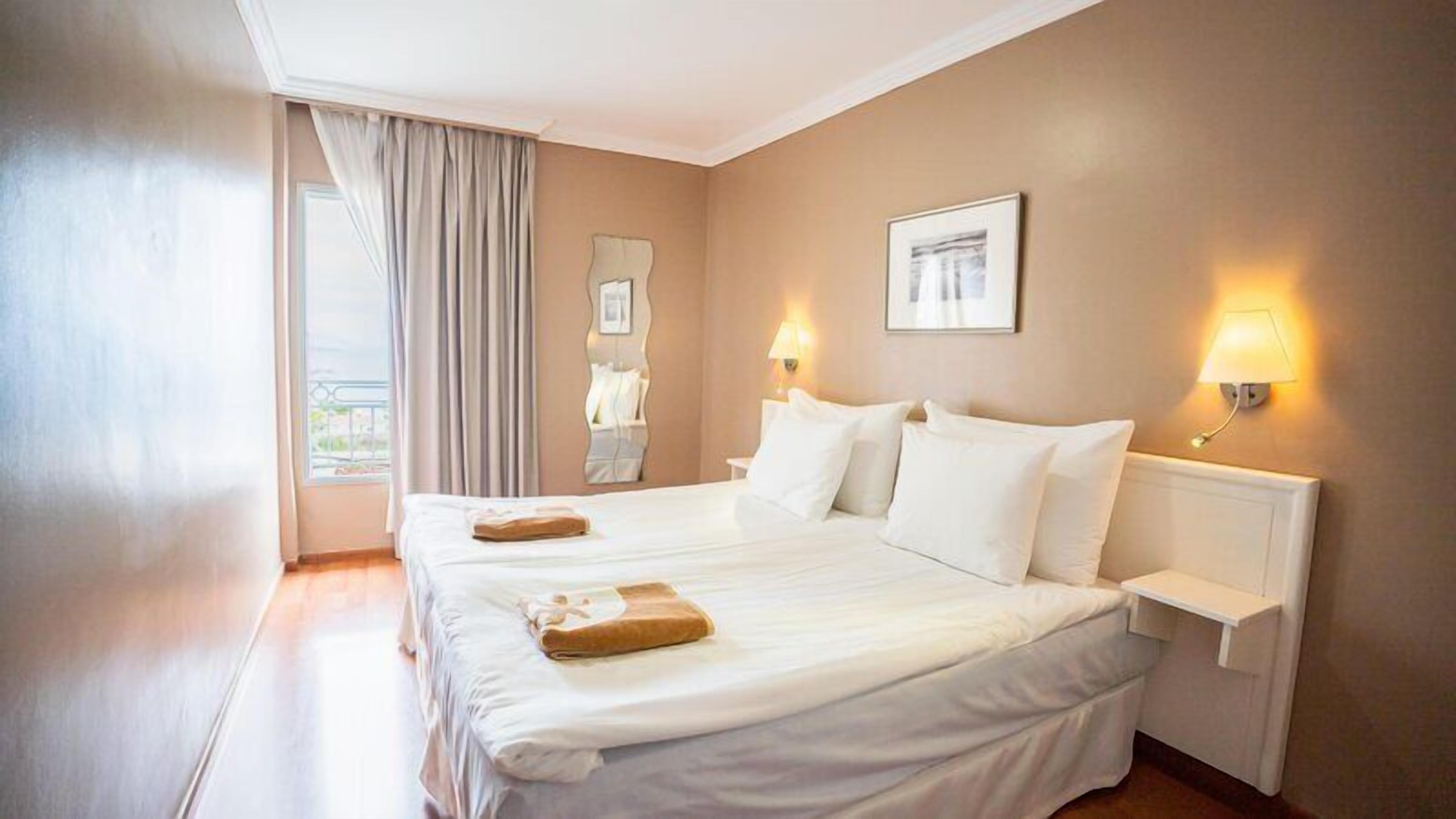 1 Schlafzimmer, kostenloses WLAN, individuell eingerichtet, Bettwäsche