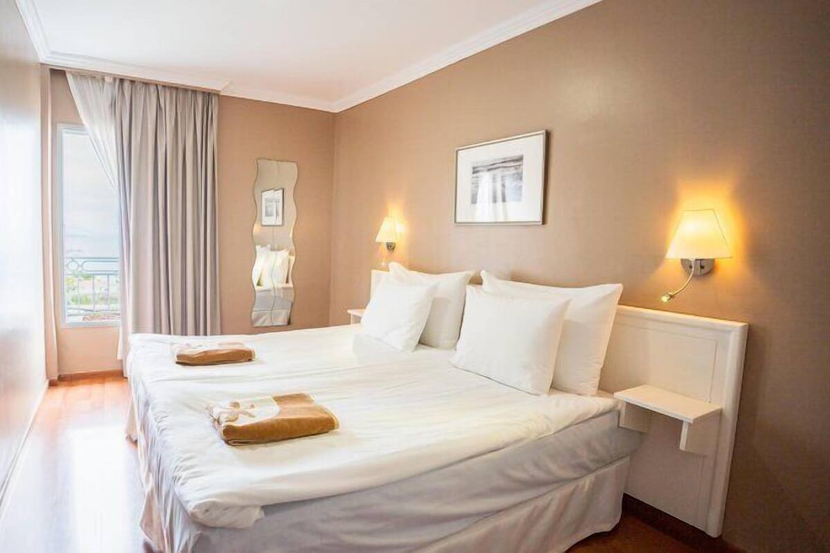 1 chambre, Wi-Fi gratuit, ameublement personnalisé, draps fournis
