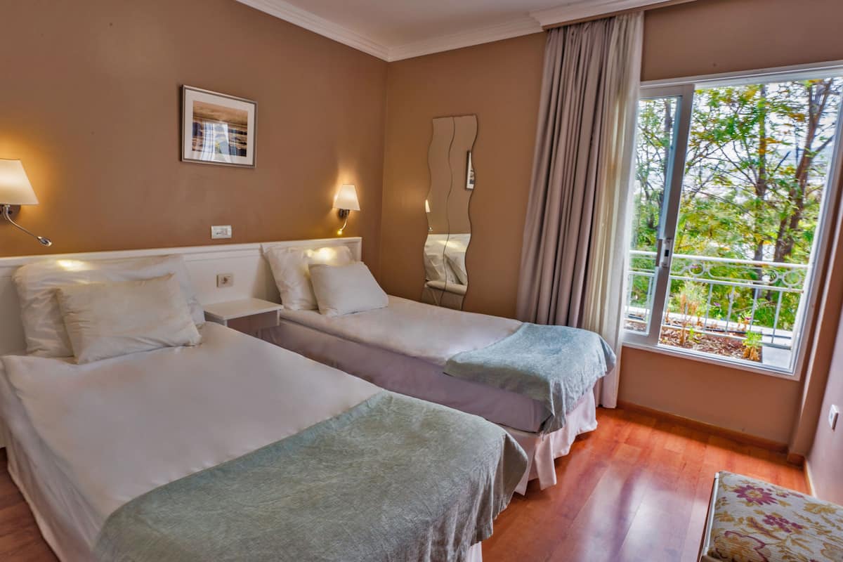 1 bedroom, individually furnished, free WiFi, bed sheets