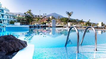 Piscina a l'aire lliure