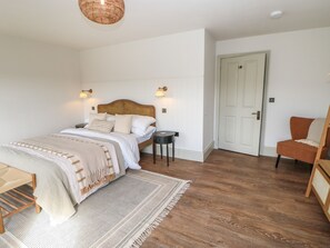 1 chambre, décoration personnalisée, ameublement personnalisé