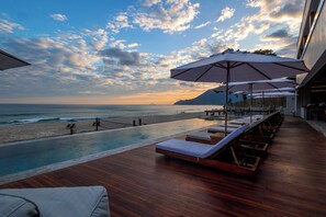 Beach/ocean view - Duke Beach Hotel & SPA Maresias (São Sebastião)