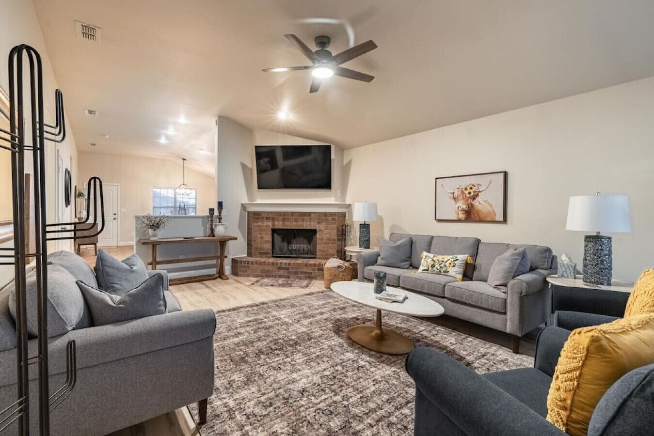 The Silverwood - 3BR/2BA - South LBK